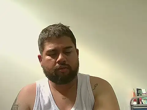 Snapshot of GABRIELGARCIA1313 chatting on 02/23/26, 09:01 GABRIELGARCIA1313 online show from 02/23/26, 09:01