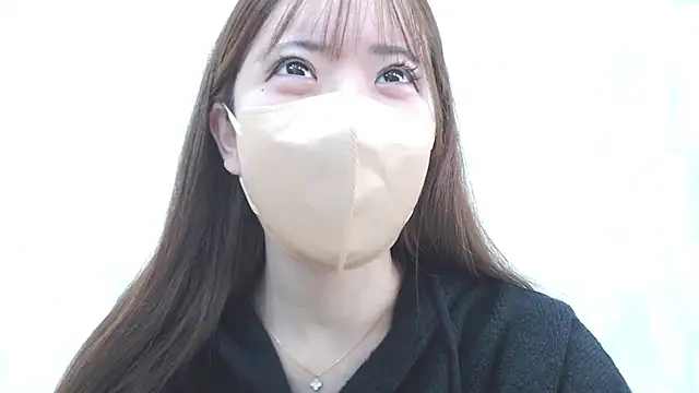 LOVE MOMO LOVE online show from 12/22/24, 11:33