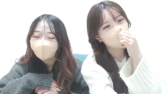 LOVE MOMO LOVE online show from 02/10/25, 11:36