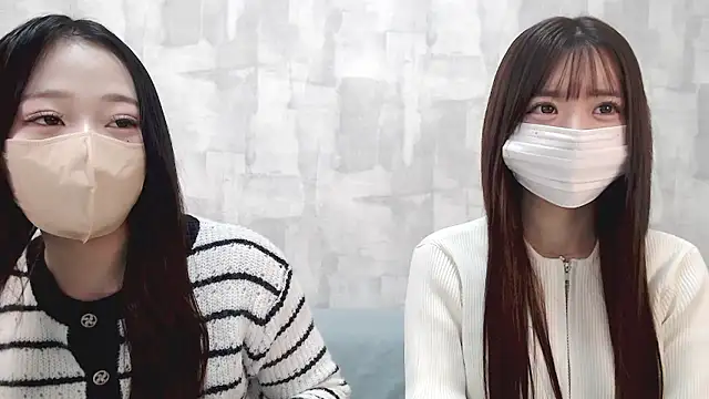 LOVE MOMO LOVE online show from 09/15/25, 10:26