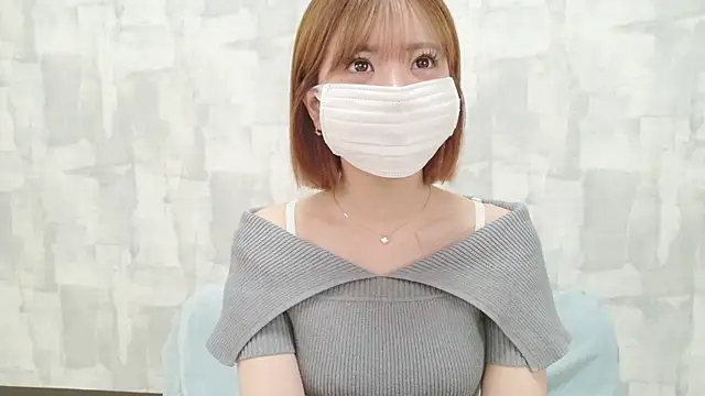 Snapshot of LOVE_MOMO_LOVE chatting on 04/16/26, 12:17 LOVE MOMO LOVE online show from 04/16/26, 12:17