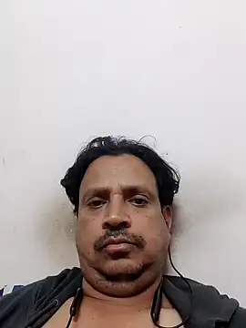 Raj1043 online show from 12/15/24, 05:31