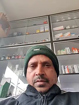 Raj1043 online show from 12/18/25, 05:35