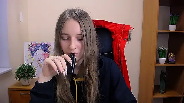  Nicole new online show from 12/03/24, 09:33