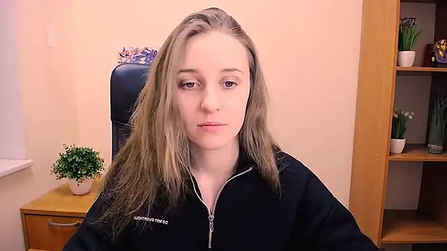  Nicole new online show from 01/19/25, 12:17