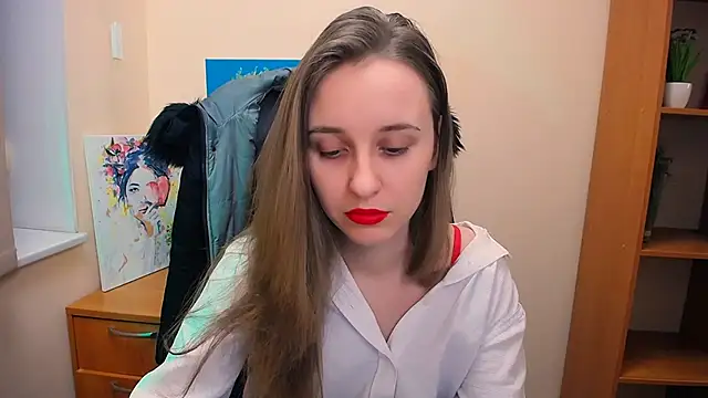  Nicole new online show from 02/18/25, 12:39