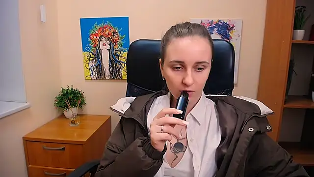  Nicole new online show from 03/04/25, 01:38