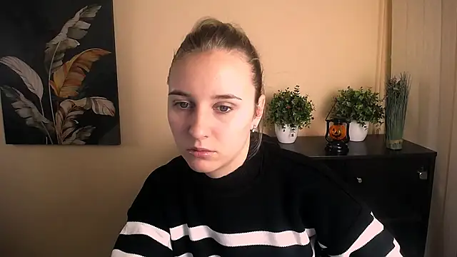 Snapshot of _Nicole_new chatting on 10/30/25, 09:22 Nicole new online show from 10/30/25, 09:22