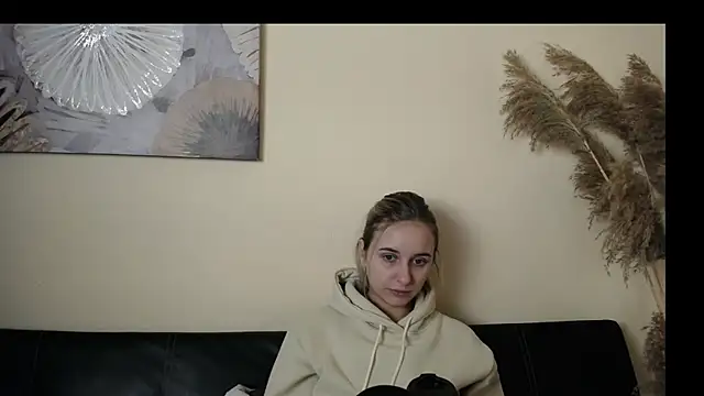 Snapshot of _Nicole_new chatting on 11/13/25, 12:59 Nicole new online show from 11/13/25, 12:59