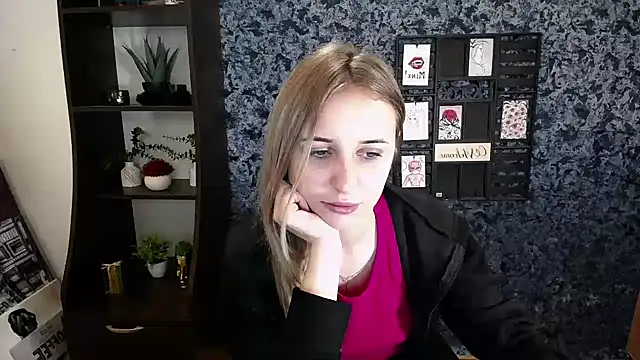 Snapshot of _Nicole_new chatting on 02/22/26, 12:47 Nicole new online show from 02/22/26, 12:47