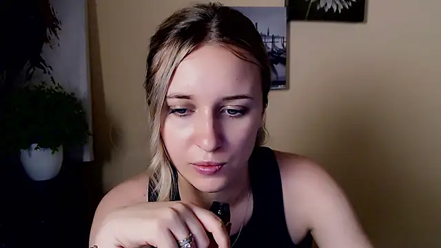  Nicole new online show from 06/07/26, 10:30