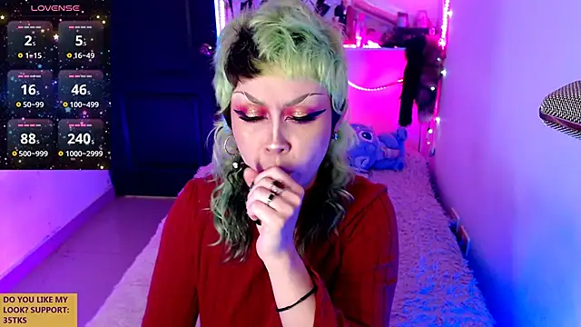 rosse ivy online show from 12/16/24, 03:32