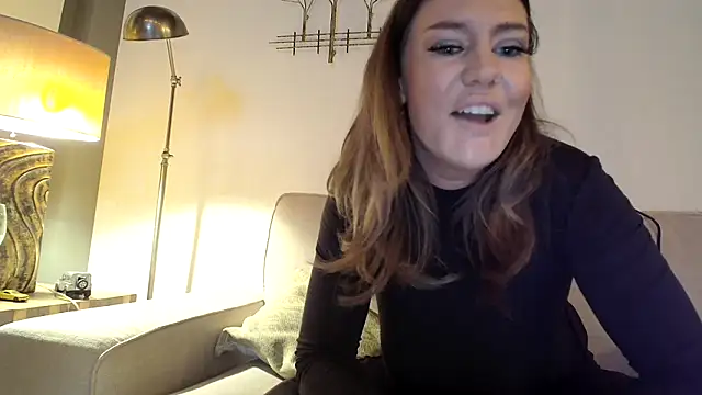 Snapshot of Nina24 chatting on 03/15/25, 08:54 Nina24 online show from 03/15/25, 08:54