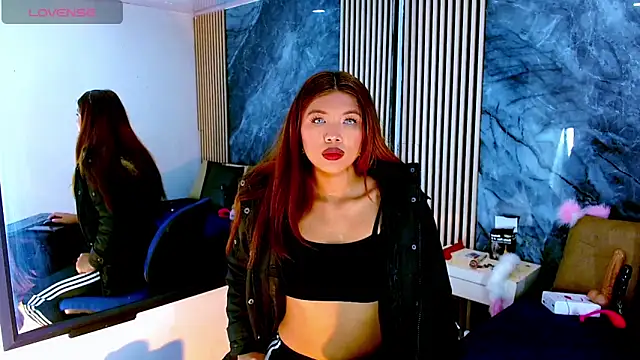 Isalombardi online show from 09/25/25, 04:16