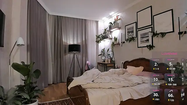 NicoleLuv online show from 01/14/26, 04:23