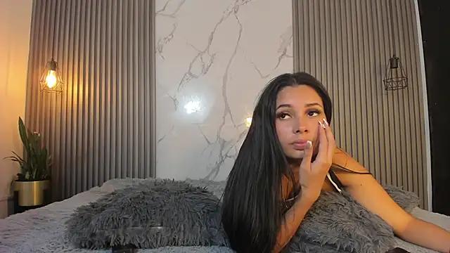 caliope coralki online show from 02/15/25, 01:53