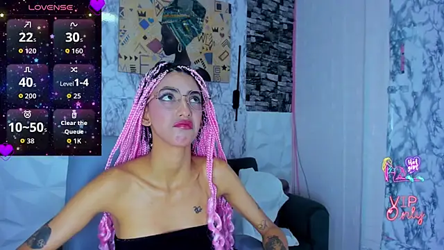 Queen Cuarxxo online show from 04/11/26, 12:26