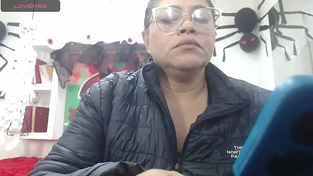 sexy lady 0 online show from 10/21/25, 11:44