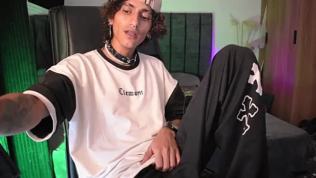 DemonKush-- online show from 05/24/26, 04:17