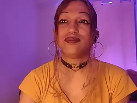 Snapshot of MmmMonikaBabie chatting on 04/12/26, 06:24 MmmMonikaBabie online show from 04/12/26, 06:24