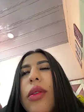 Snapshot of sweety_mariann1 chatting on 06/01/26, 11:06 sweety mariann1 online show from 06/01/26, 11:06