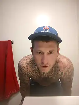 Snapshot of jtw14 chatting on 02/02/25, 04:43 jtw14 online show from 02/02/25, 04:43