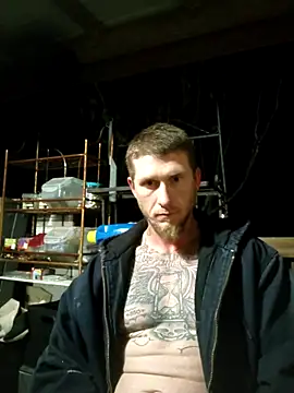 Snapshot of jtw14 chatting on 02/03/25, 04:46 jtw14 online show from 02/03/25, 04:46