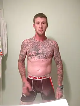 Snapshot of jtw14 chatting on 02/09/25, 08:00 jtw14 online show from 02/09/25, 08:00