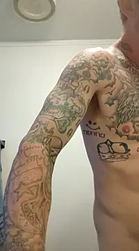 Snapshot of jtw14 chatting on 02/12/25, 03:49 jtw14 online show from 02/12/25, 03:49