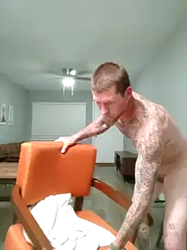 Snapshot of jtw14 chatting on 03/13/25, 04:05 jtw14 online show from 03/13/25, 04:05