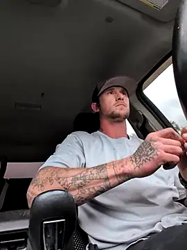 Snapshot of jtw14 chatting on 09/26/25, 04:33 jtw14 online show from 09/26/25, 04:33