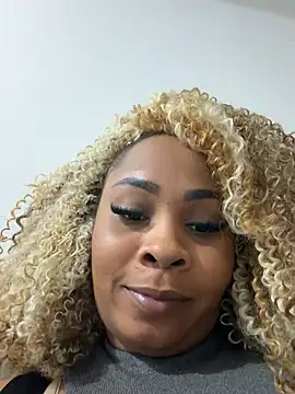 NatashaBenetti online show from 05/28/26, 12:08