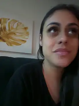 Snapshot of amorinha99 chatting on 05/01/26, 01:43 amorinha99 online show from 05/01/26, 01:43