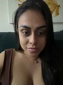 Snapshot of amorinha99 chatting on 05/21/26, 01:23 amorinha99 online show from 05/21/26, 01:23