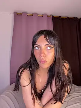 Snapshot of MiaGoth_ chatting on 04/07/26, 11:37 MiaGoth online show from 04/07/26, 11:37