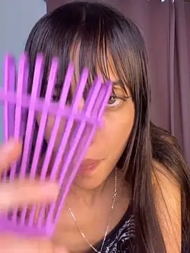 Snapshot of MiaGoth_ chatting on 04/12/26, 08:25 MiaGoth online show from 04/12/26, 08:25