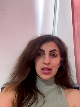 EmaSkyes online show from 11/14/25, 08:02