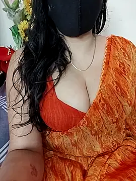 Snapshot of kaamuk_shweta chatting on 04/28/26, 05:40 kaamuk shweta online show from 04/28/26, 05:40