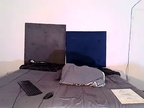 ReginaStar16 online show from 02/18/25, 10:16