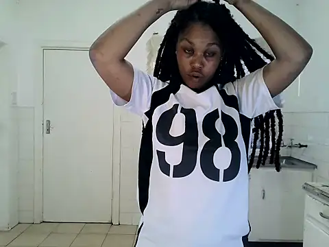 Snapshot of ReginaStar16 chatting on 07/08/26, 02:32 ReginaStar16 online show from 07/08/26, 02:32