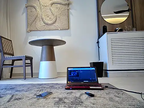 charlyporno22 online show from 12/30/24, 08:47