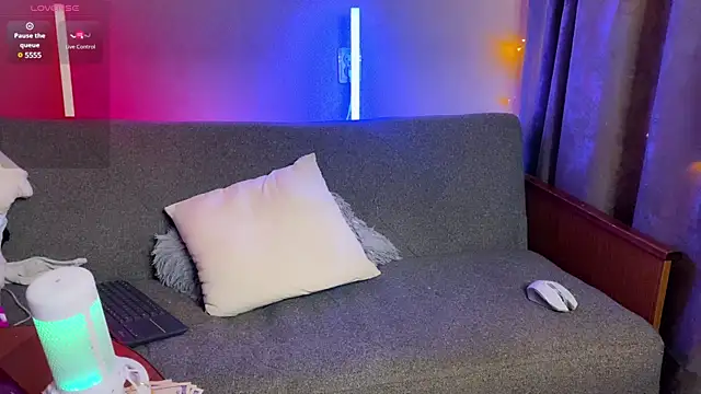 Adam misti online show from 12/19/24, 02:57