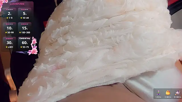 Snapshot of Oriana_braom chatting on 10/16/25, 07:15 Oriana braom online show from 10/16/25, 07:15