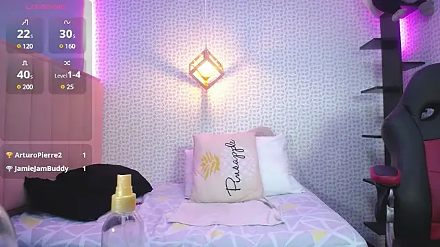 cassiehoward14 online show from 02/11/25, 06:08