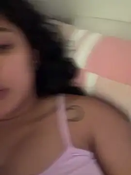 Snapshot of pawmistry chatting on 02/21/25, 04:05 pawmistry online show from 02/21/25, 04:05