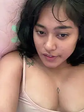 Snapshot of pawmistry chatting on 02/23/25, 04:46 pawmistry online show from 02/23/25, 04:46