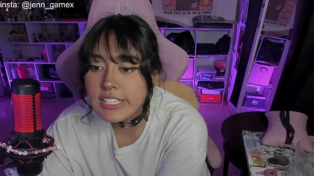 Snapshot of pawmistry chatting on 02/25/25, 03:42 pawmistry online show from 02/25/25, 03:42