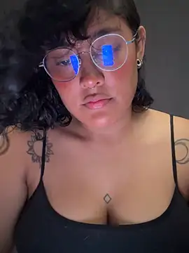 Snapshot of pawmistry chatting on 03/12/25, 08:10 pawmistry online show from 03/12/25, 08:10