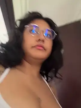 Snapshot of pawmistry chatting on 03/18/25, 04:48 pawmistry online show from 03/18/25, 04:48