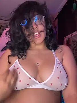 Snapshot of pawmistry chatting on 03/21/25, 01:13 pawmistry online show from 03/21/25, 01:13